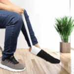 Enfile Chaussette Outil Flexible d'Aide - Ortho-feet